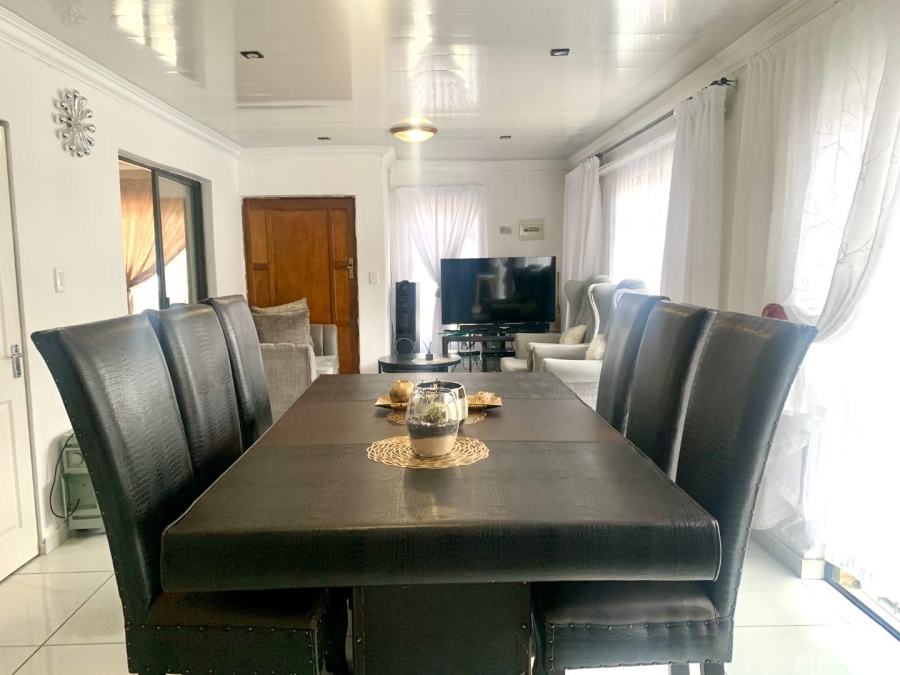 3 Bedroom Property for Sale in Vista Park Free State